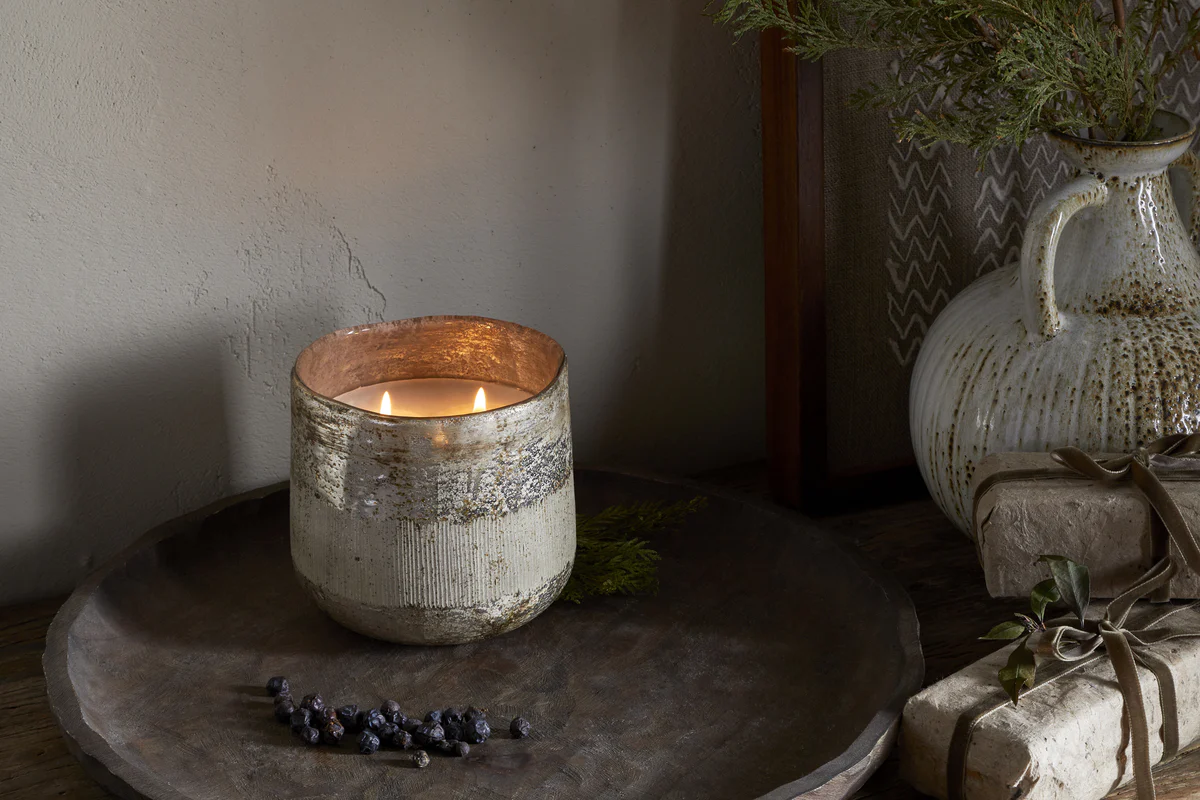 Juniper & Fir 3 Wick Scented Candle - Antique Gold - Image 3