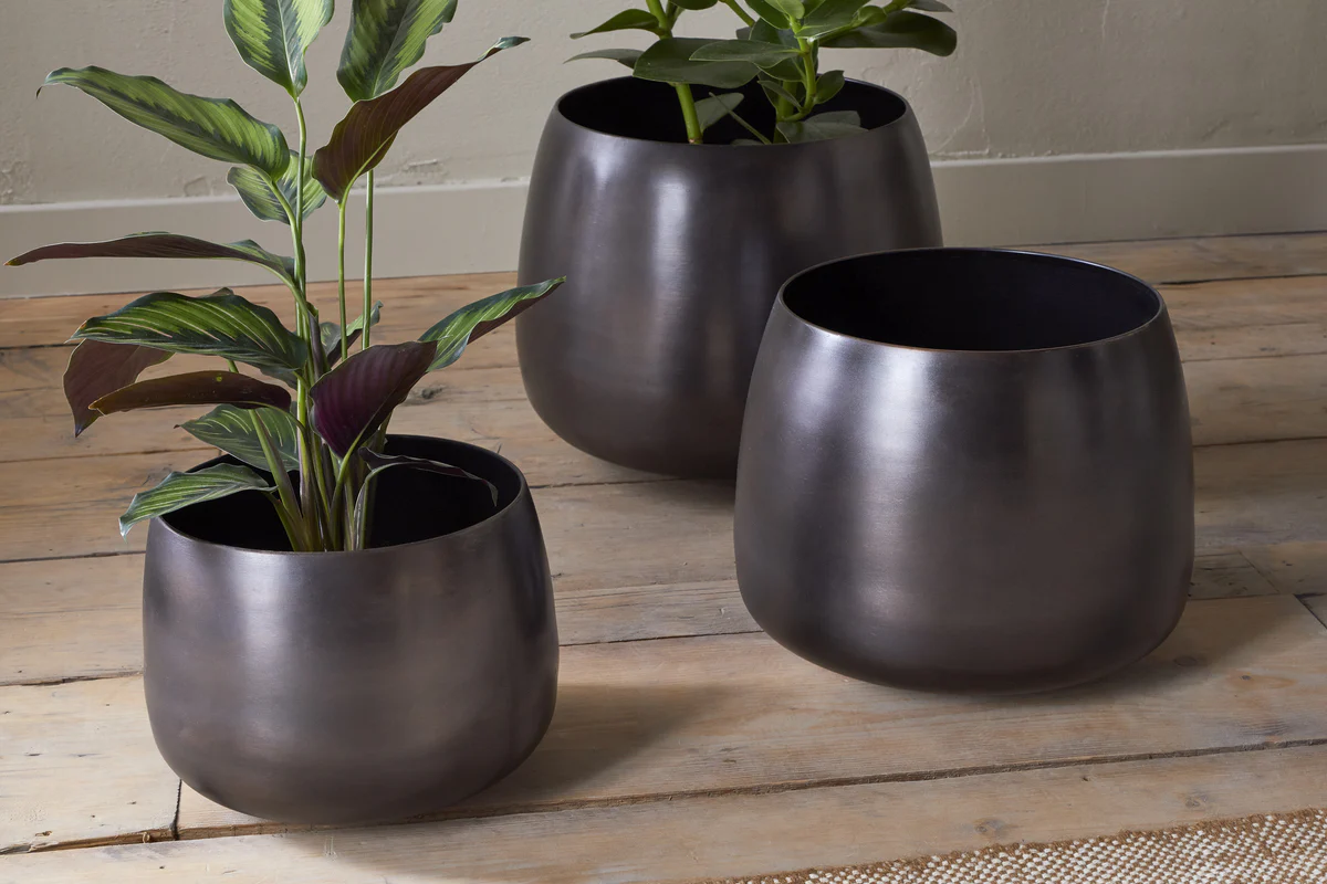 Maliki Plant Pot - Aged Bronze - Image 6