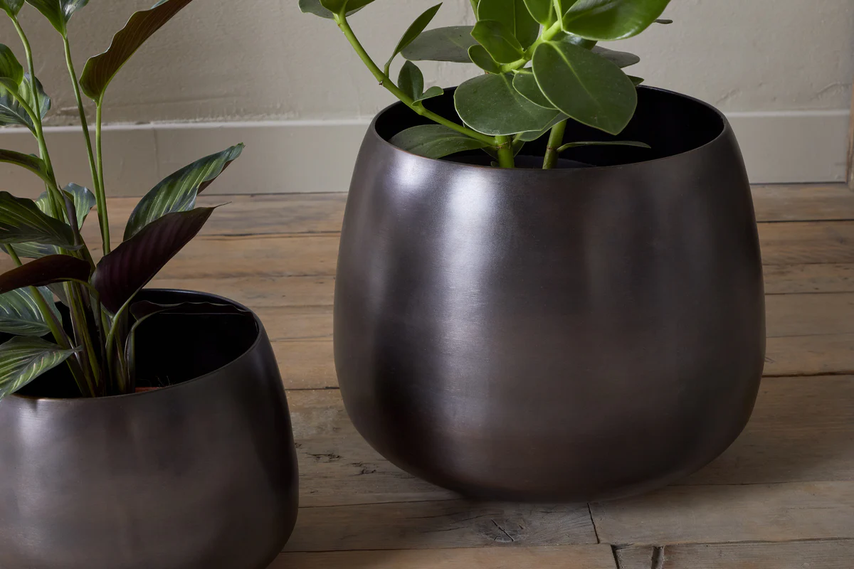 Maliki Plant Pot - Aged Bronze - Image 8
