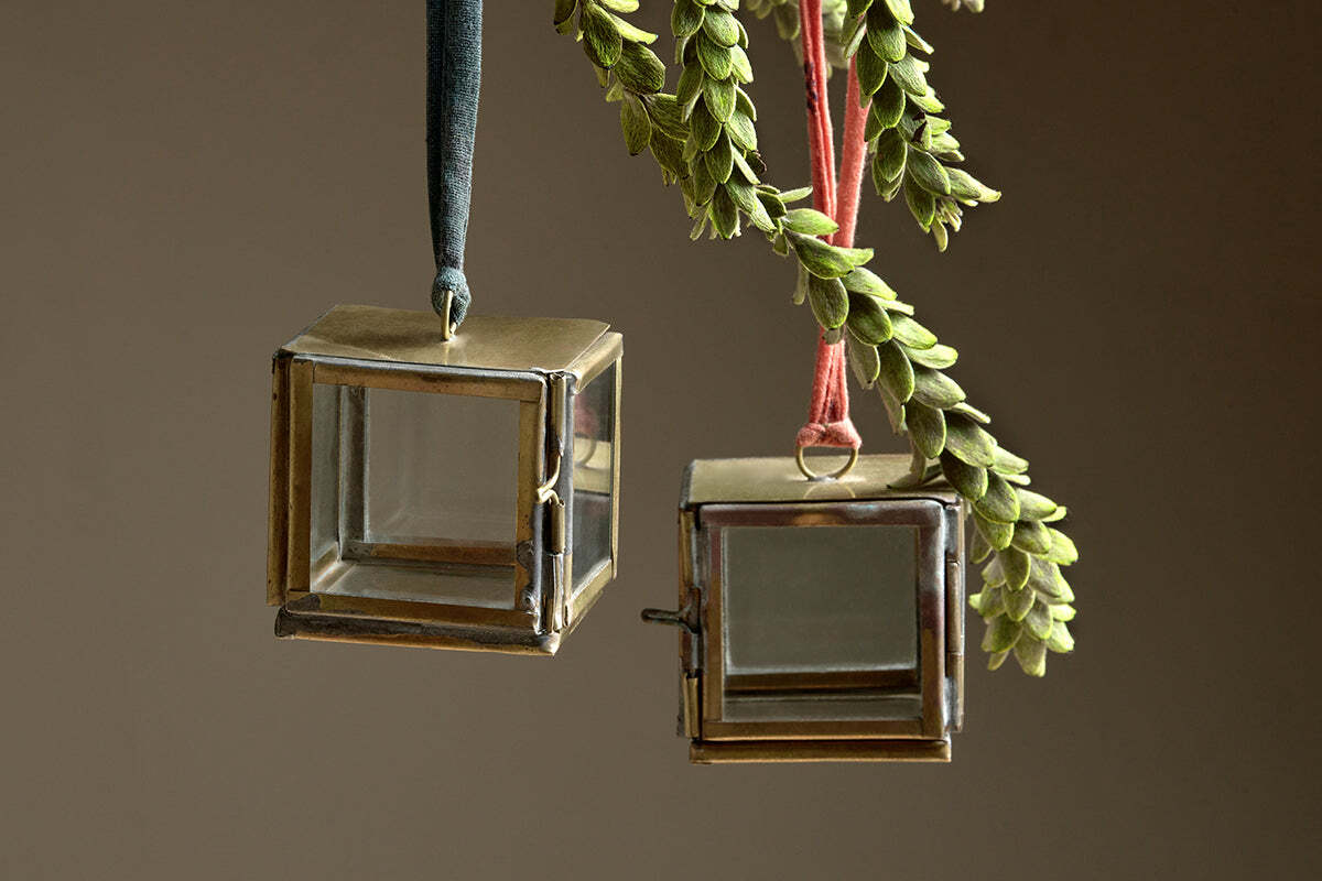 Tiny Kiko Box Decorations (Set of 2) - Antique Brass - Image 2