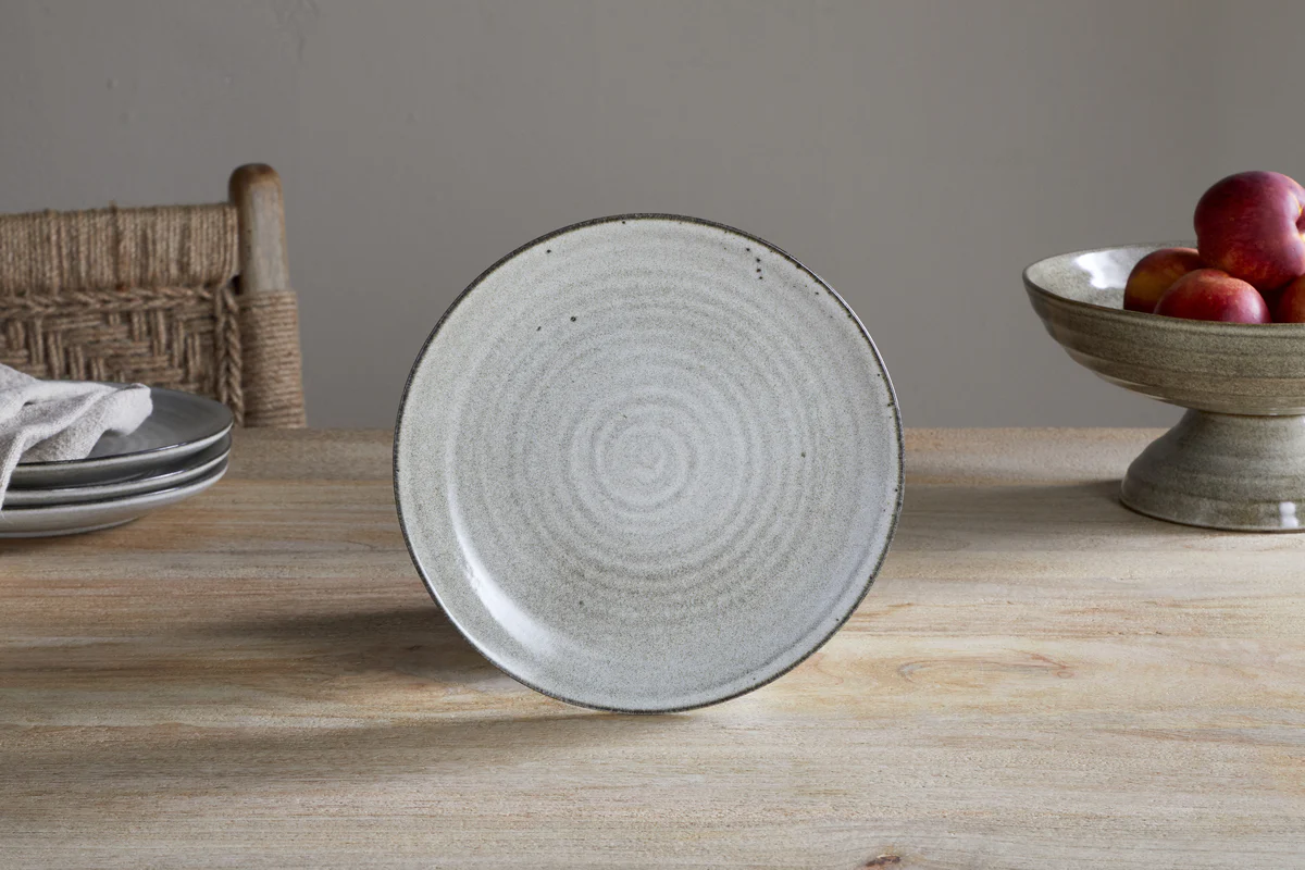 Valinha Earthenware Dinnerware Set - Grey (Set of 12) - Image 3