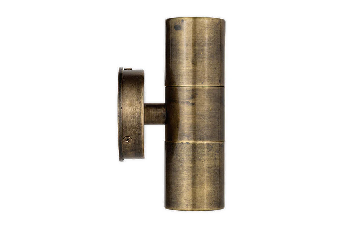Vitla Outdoor Wall Lamp - Antique Brass - Image 5